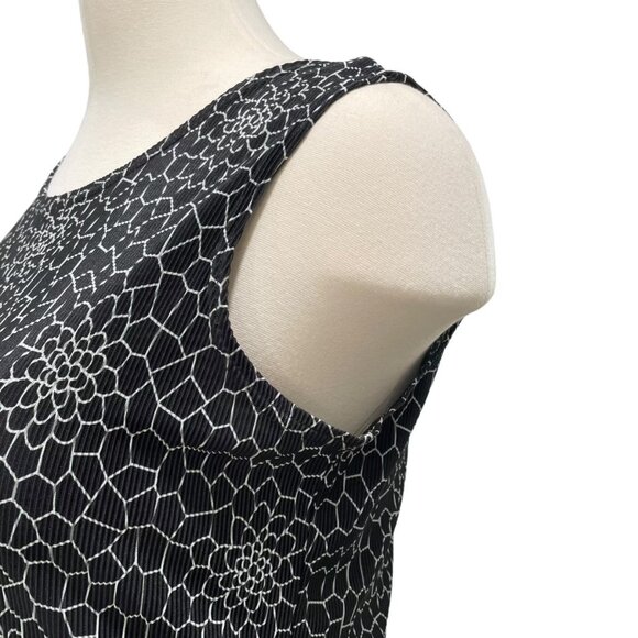 Bay Studio Career Sleeveless Pleated Maxi Dress Black Geometric Women's - Picture 6 of 9